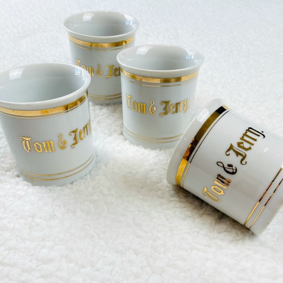 (VTG) TOM & JERRY • Set of 4 White and Gold Tea Cups - Picture 3 of 12